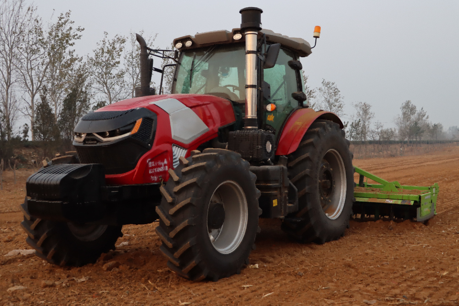 ट्रॅक्टरसाठी जुळणारी शेती साधने कशी निवडावी